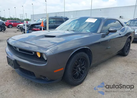 2021 Dodge Challenger Sxt z USA, uszkodzony, nr VIN 2C3CDZAG1MH630696